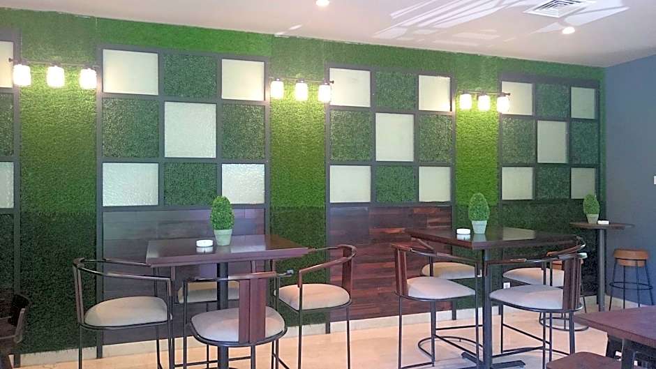 Aria Centra Hotel Surabaya