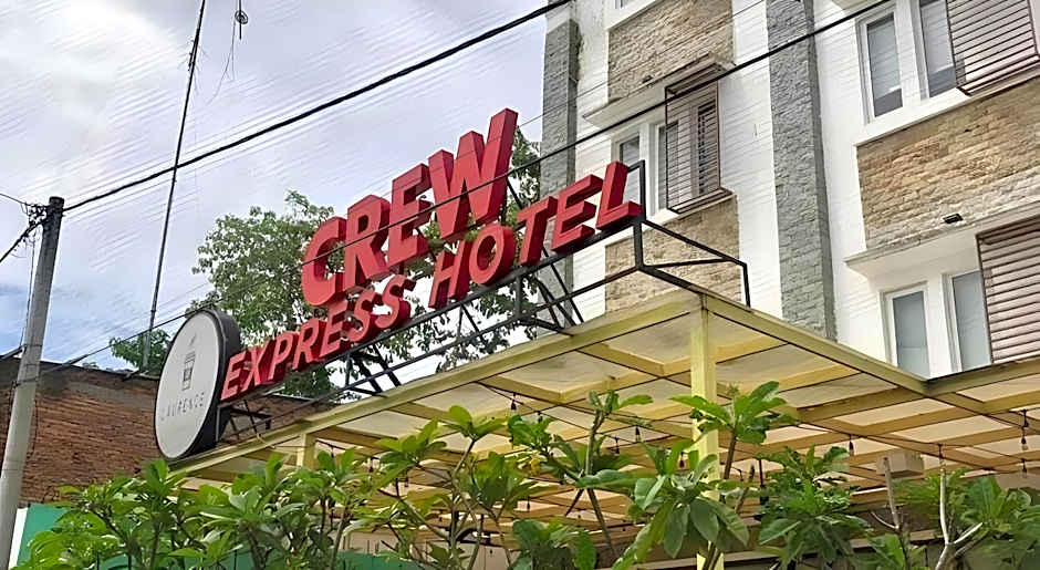 CREW EXPRESS Hotel