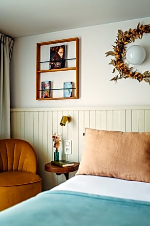 Classic Twin Room