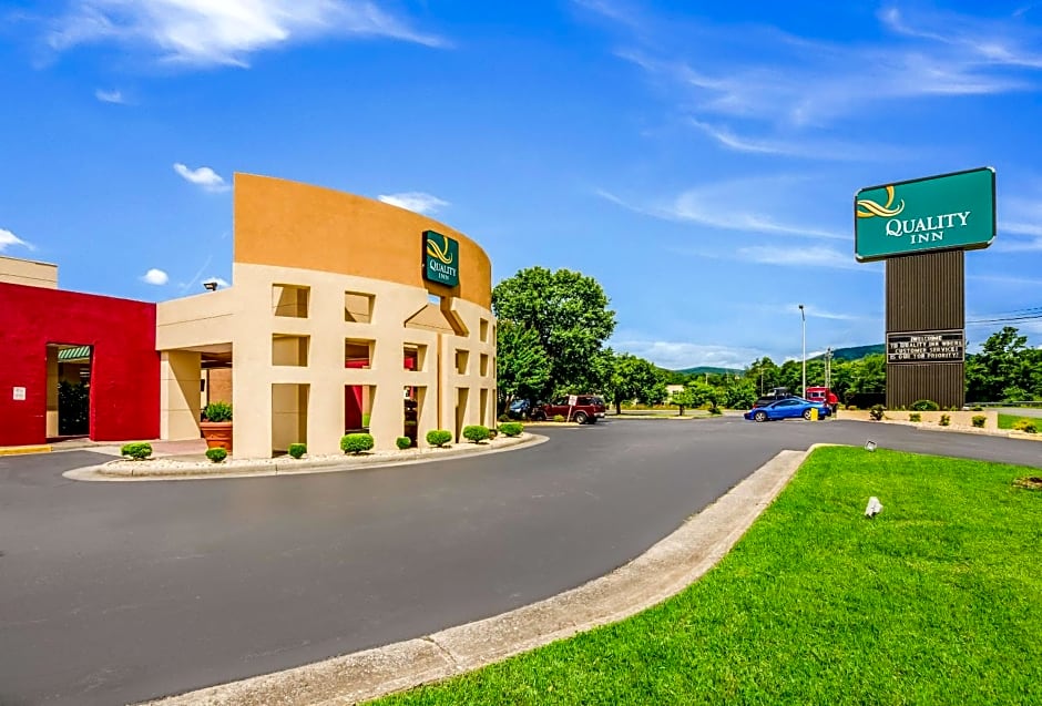 Quality Inn Roanoke Airport