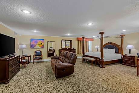 King Suite with Sofa Bed and Whirlpool