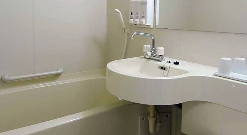 Toyoko Inn Higashi-Hiroshima Saijo Ekimae