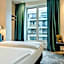 Motel One Dresden am Zwinger