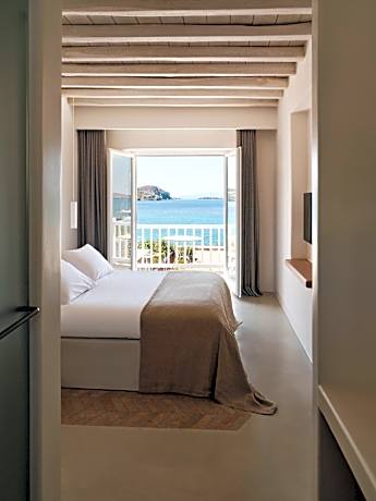 The Coast Beachfront Junior Suite