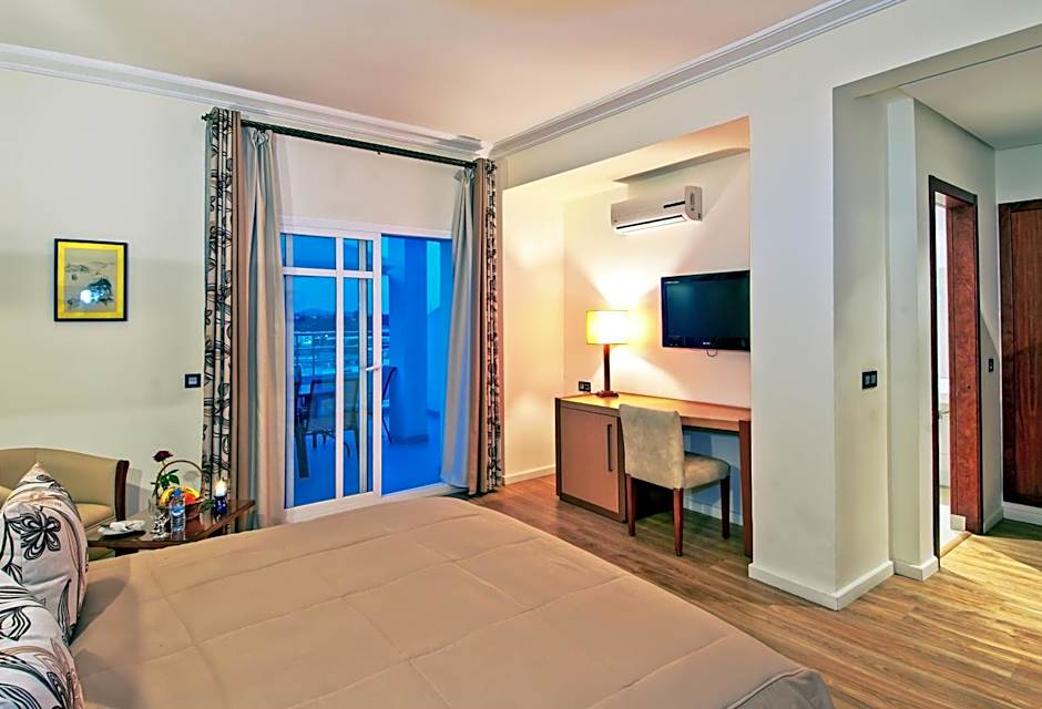Across Hotels & Spa