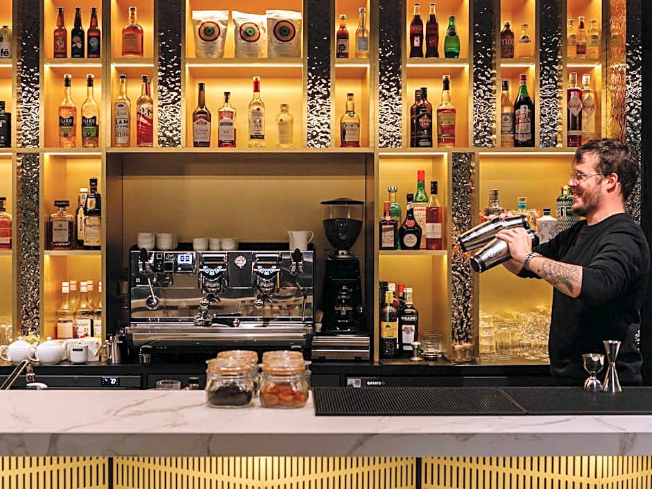 TRIBE Lyon Croix Rousse