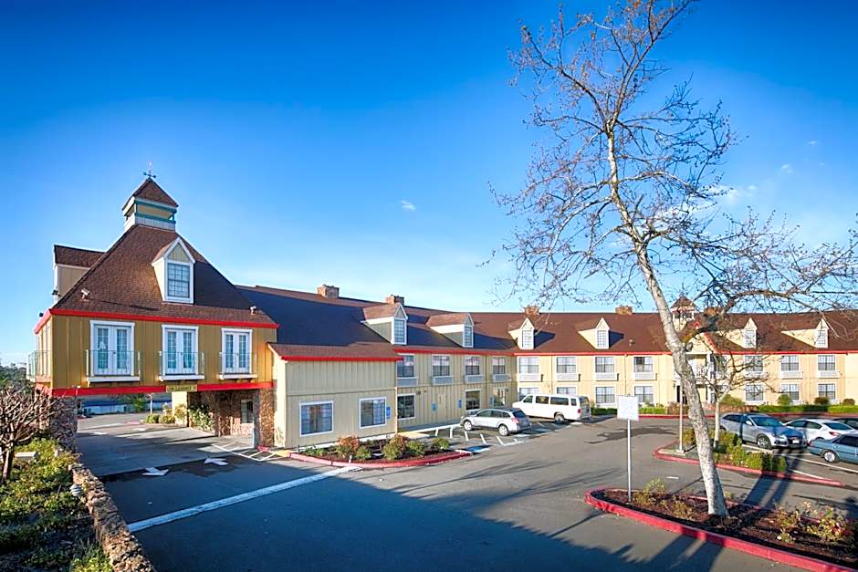 Red Lion Inn & Suites Auburn