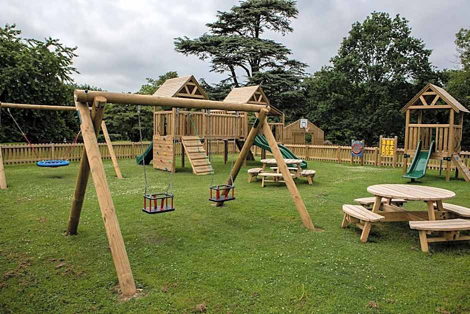 Down Hall Country House Hotel