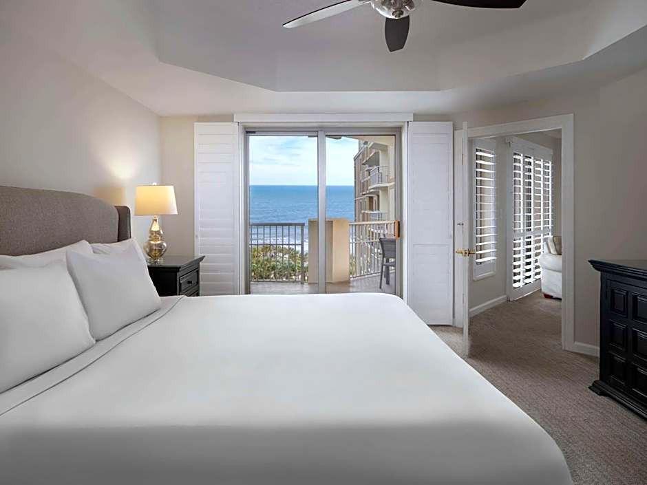 Royale Palms Condominiums