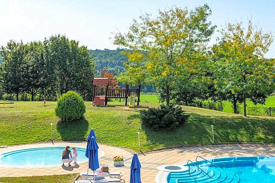 Petneházy Aparthotel