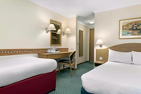 Days Inn Donington