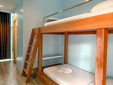 Twin Room with Private Bathroom