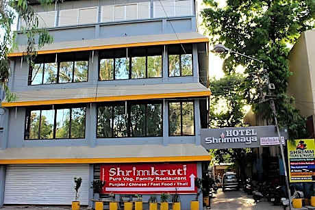 Hotel Shrimmaya