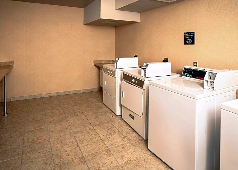 Hampton Inn By Hilton And Suites Suisun City