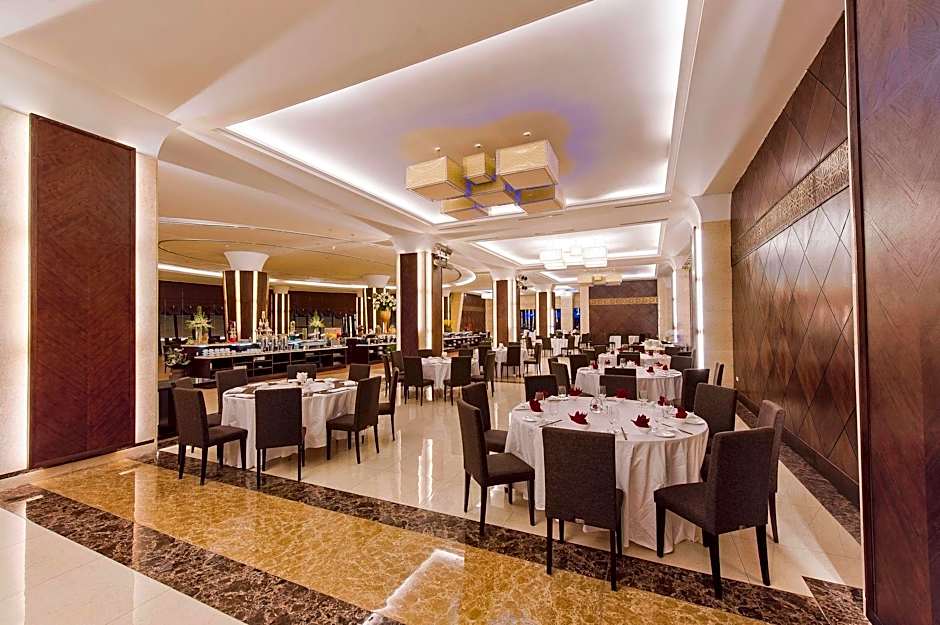 Muong Thanh Luxury Song Lam Hotel