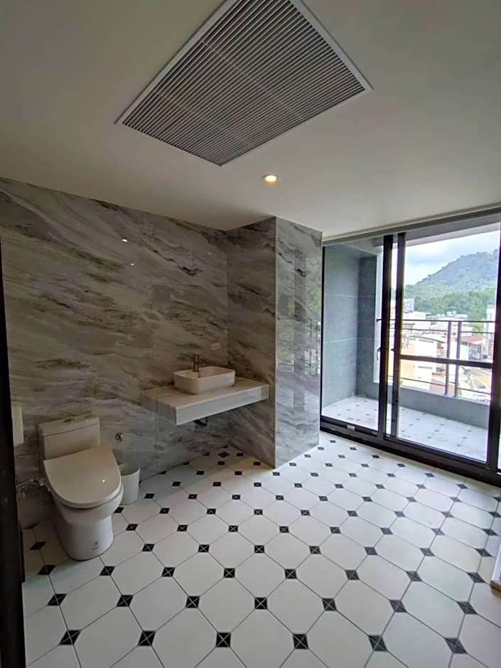 Shuian Lakeside Hotel II