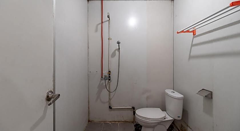 RedDoorz @ Taman Green Legon