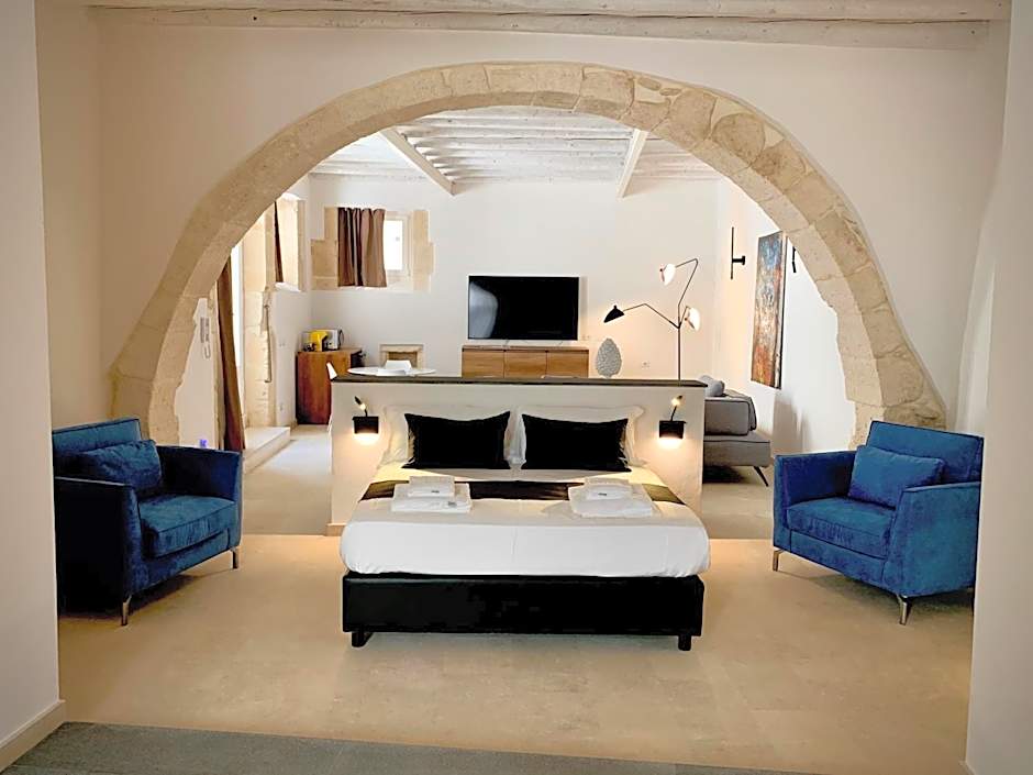 Isabella di Castiglia Apartments