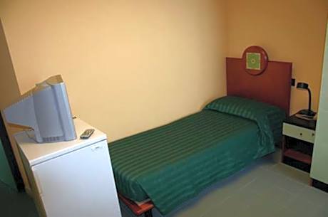 Economy Single Room