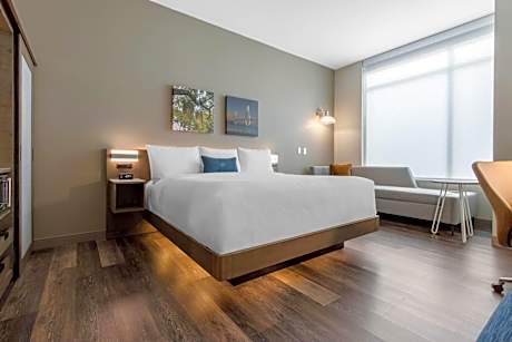 King Room - Accessible/Non-Smoking