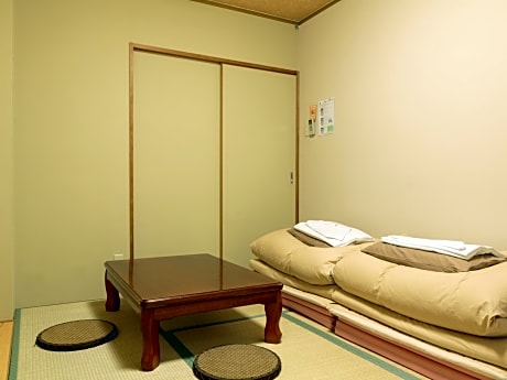 Japanese-Style Twin Room with Private Bathroom