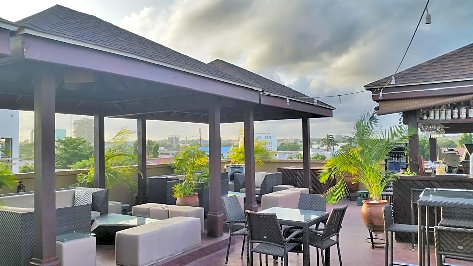 Tropical Enclave Hotel