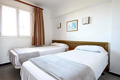 One-Bedroom Apartment with Garden View