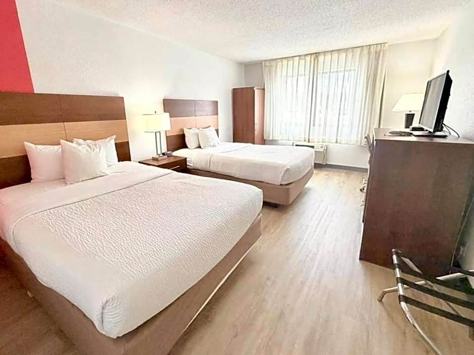 Ramada by Wyndham Effingham