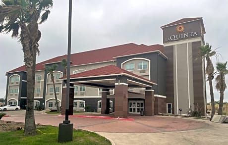 La Quinta Inn Suites by Wyndham Raymondville Harlingen