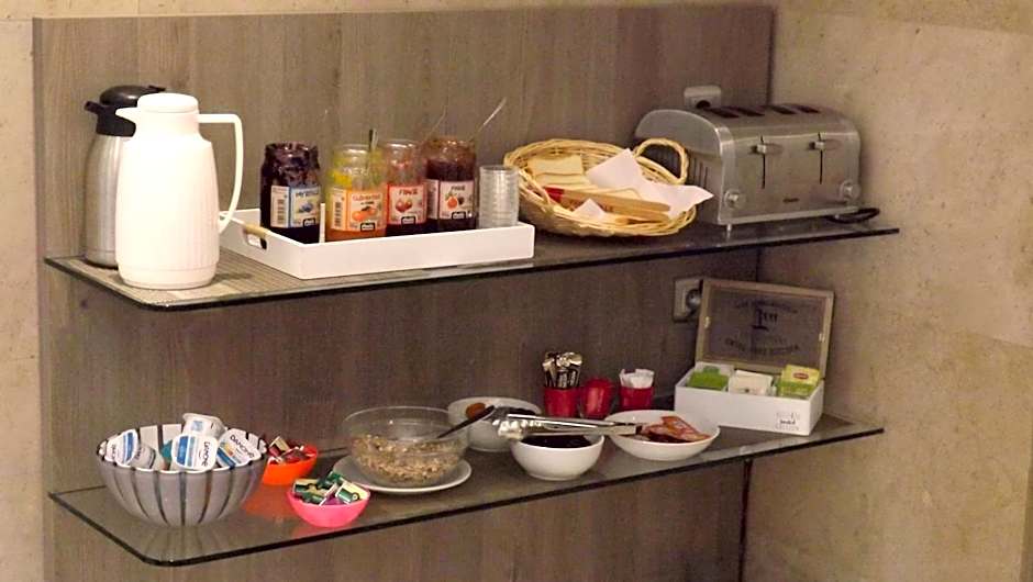 Hôtel de la Place des Alpes