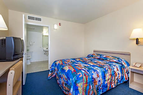 1 King Bed | Extended Suite, Non-Smoking