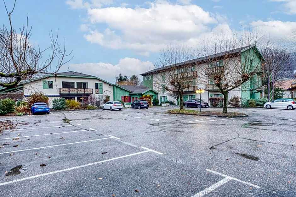 Brit Hotel Florimont