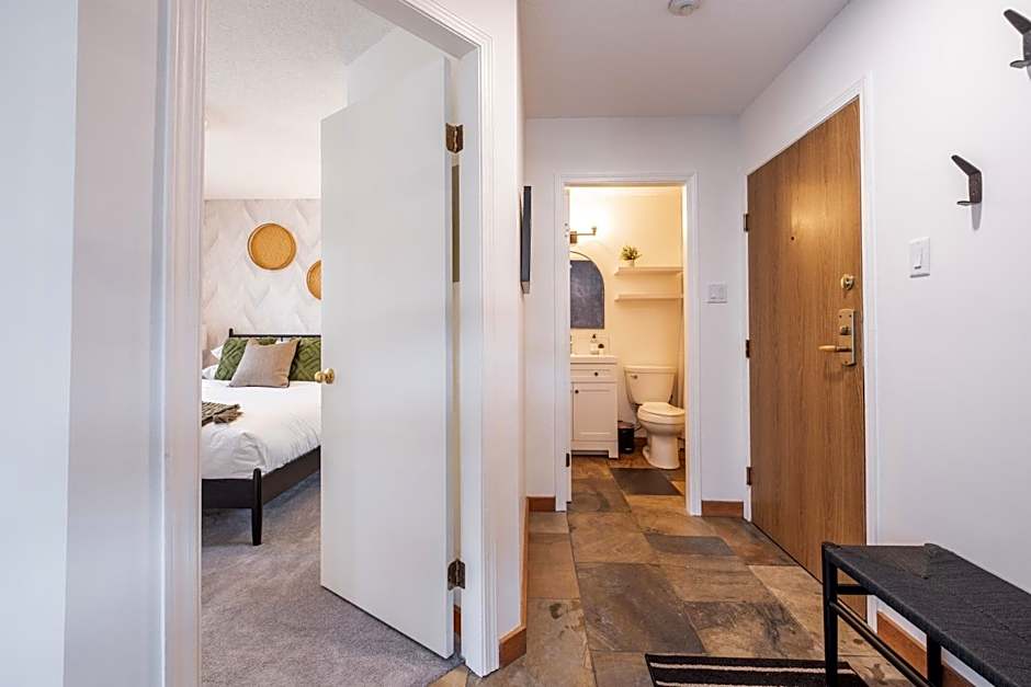 Powderview by Outpost Whistler