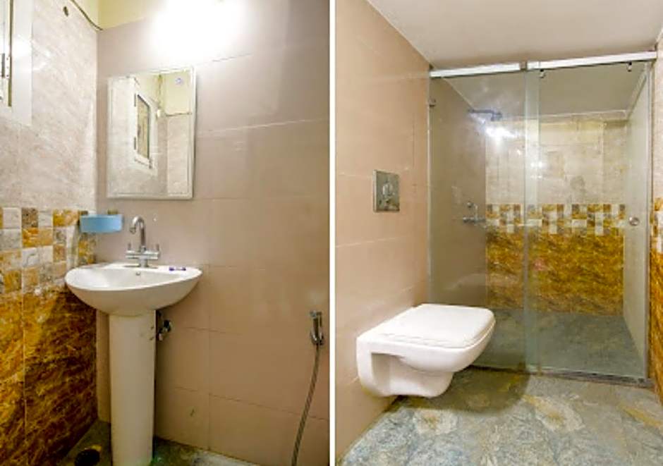 White House by Oyo Rooms