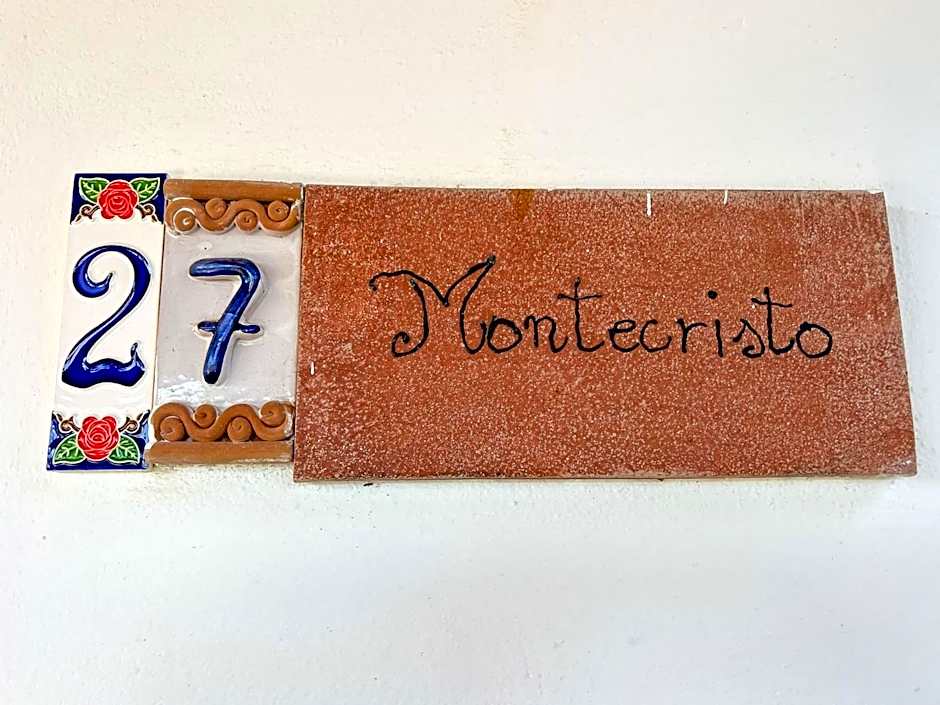 Residence Mandel 2 by Mandel Club