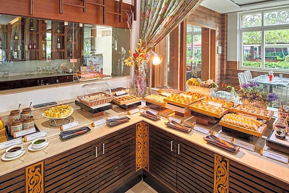 Mayfair Waves Resort