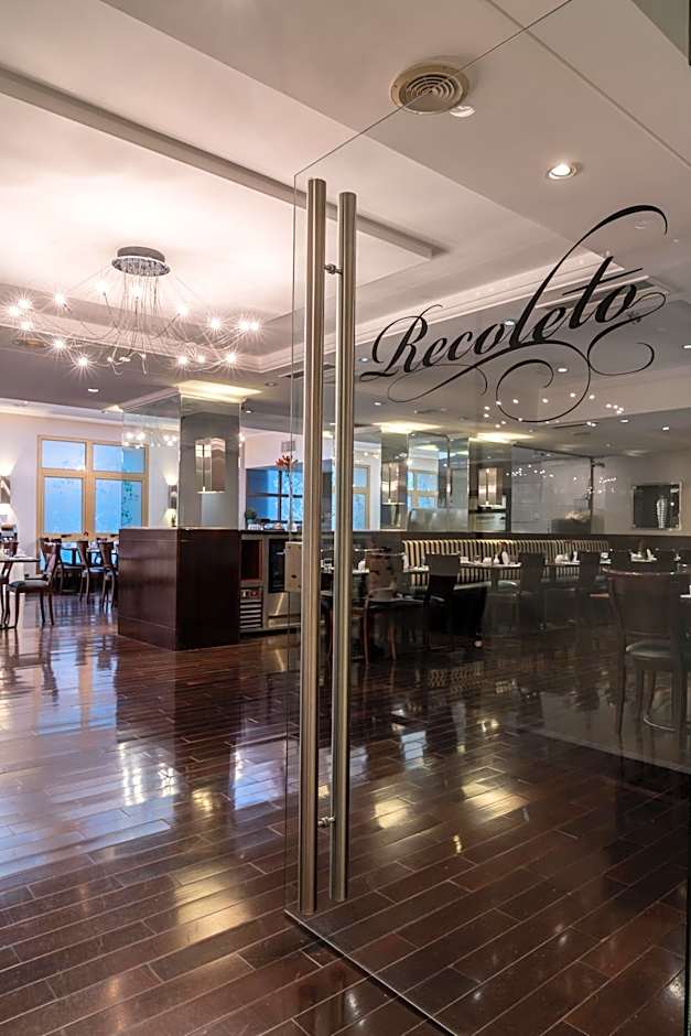 Hotel Intersur Recoleta