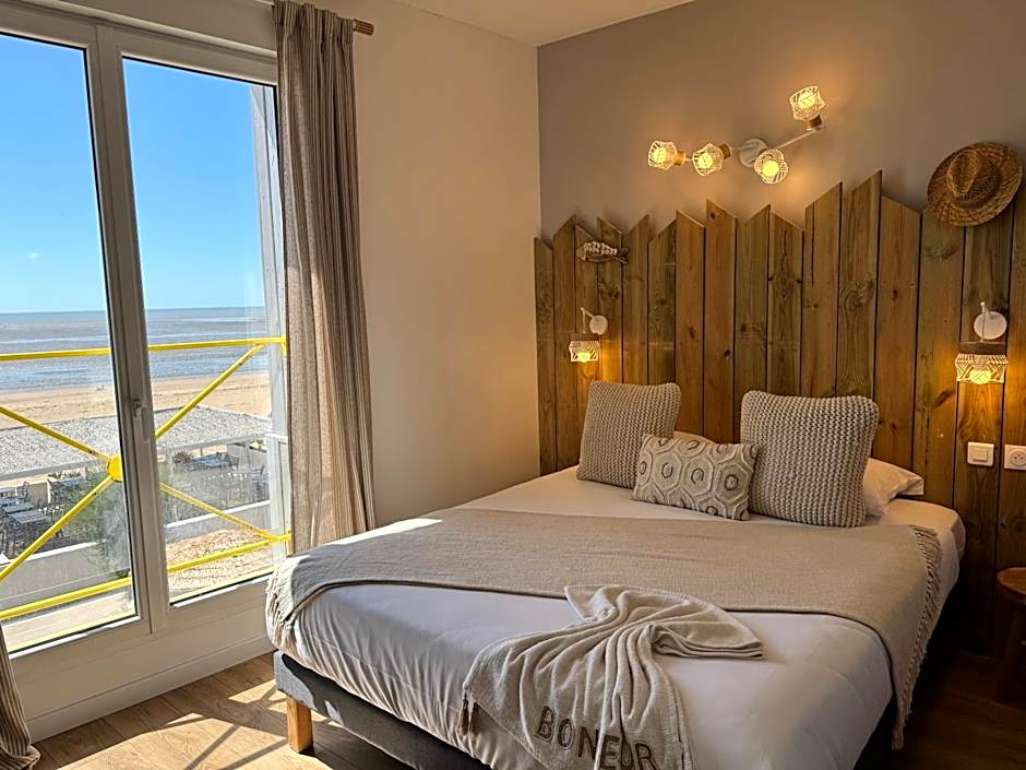 Acadie Saint Victor - Hôtel restaurant -Face mer- Châtelaillon plage