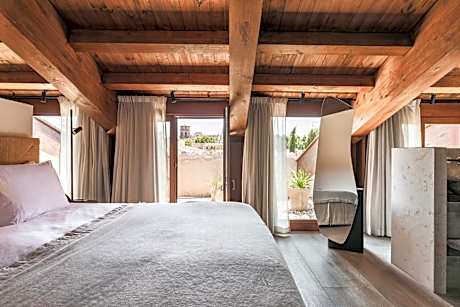 Suite with City View