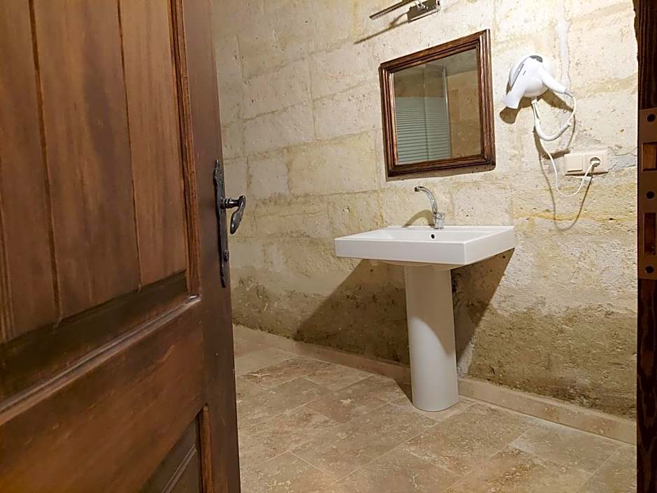 ARMEsos Cave Hotel
