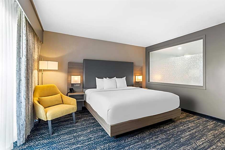 Hourglass Hotel, Trademark Collection by Wyndham