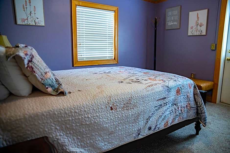 Elk River Hotel & Cafe