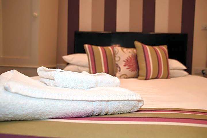 Harry's Hotel & Restaurant