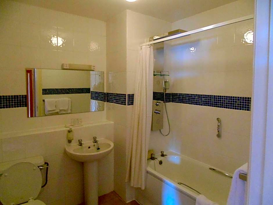 Óstán Oileán Acla