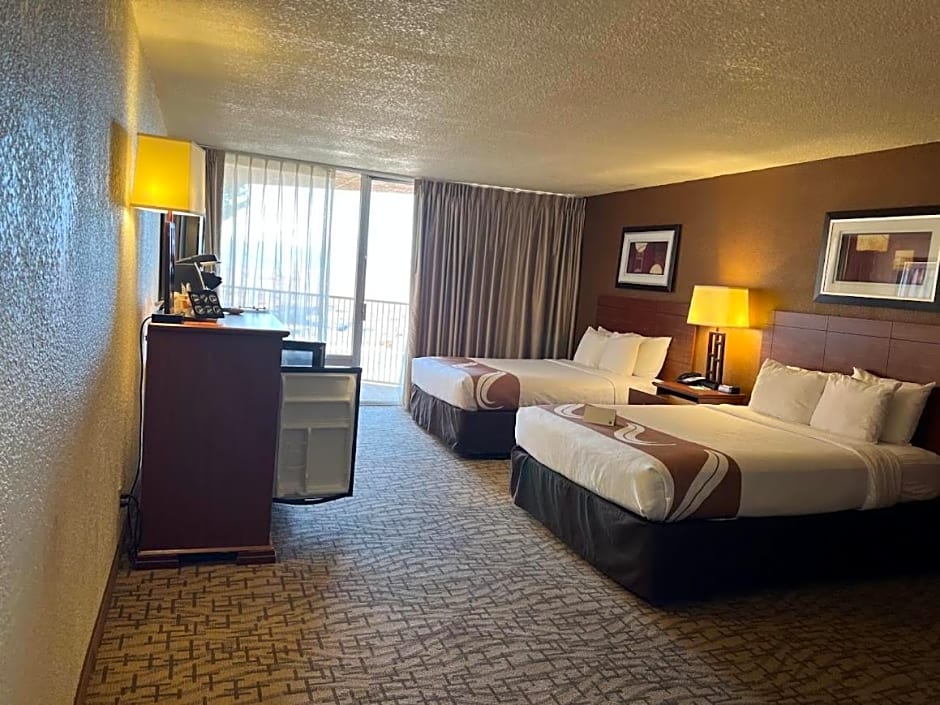 QUALITY INN VIEW OF LAKE POWELL - PAGE