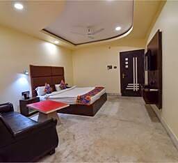 FabHotel Red Rose - Nr. IIT Guwahati