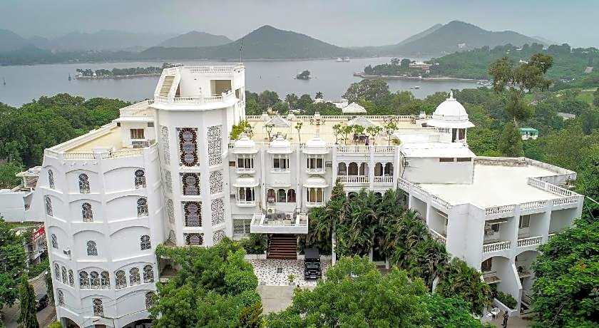 Hotel Hill Top Palace