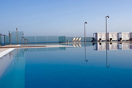 HYDROS Hotel & Spa