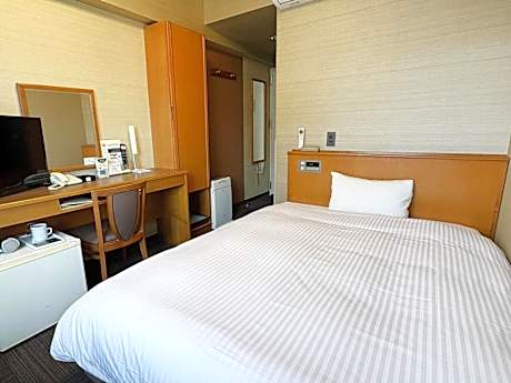 Single Room - Non-Smoking