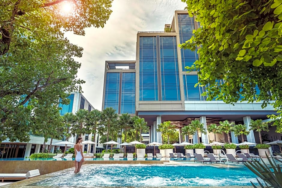 Four Seasons Hotel Bangkok at Chao Phraya River